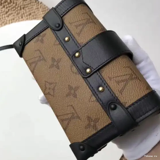 Cheap Trunk Vuitton Louis Clutch Malle Petite 0705